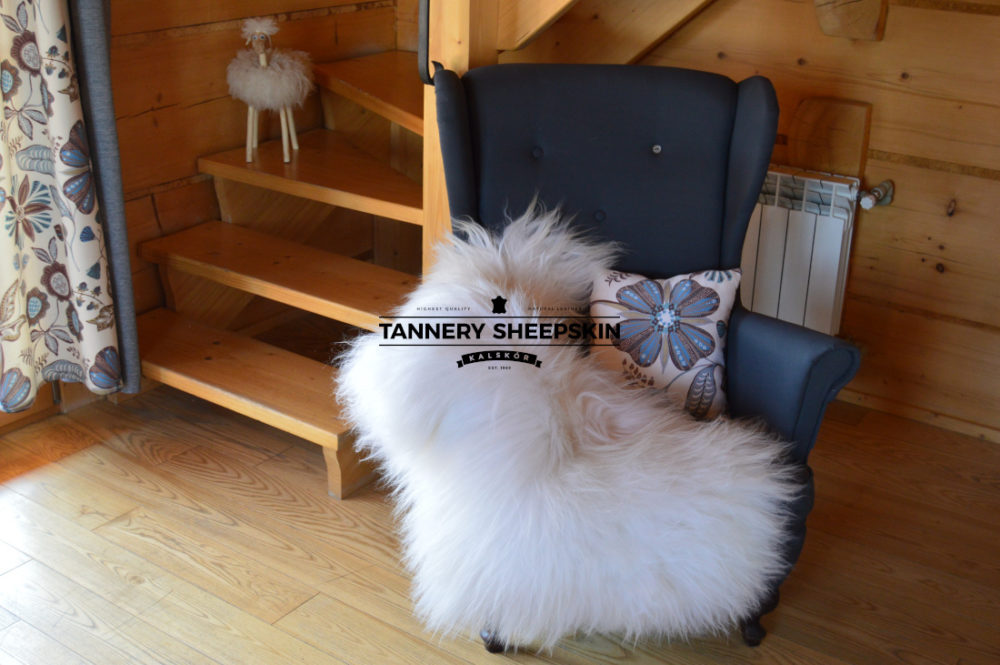 Island sheepskin, white white island Producent owczych skór dekoracyjnych | Tannery Sheepskin | KalSkór 3