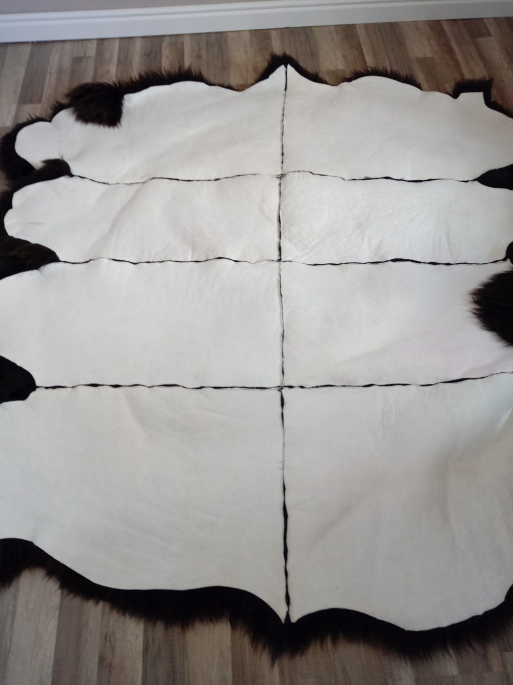 Eight stitched sheepskins, brown Stitched sheepskins Producent owczych skór dekoracyjnych | Tannery Sheepskin | KalSkór 3