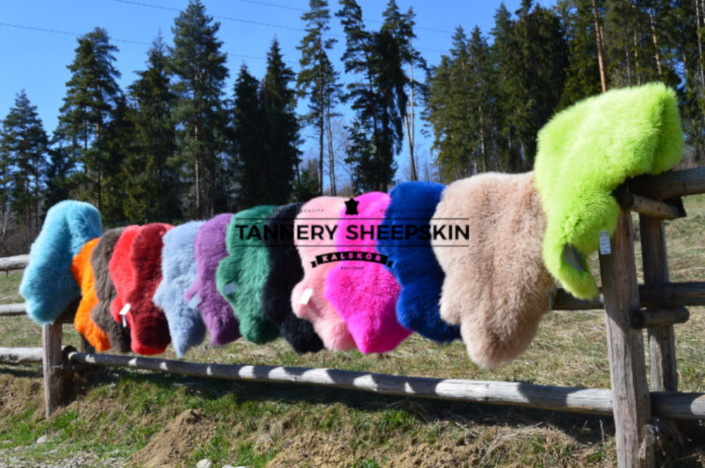 Geverfd leer in 14 kleuren Skóry owcze w kolorach farbowanych Producent owczych skór dekoracyjnych | Tannery Sheepskin | KalSkór 6
