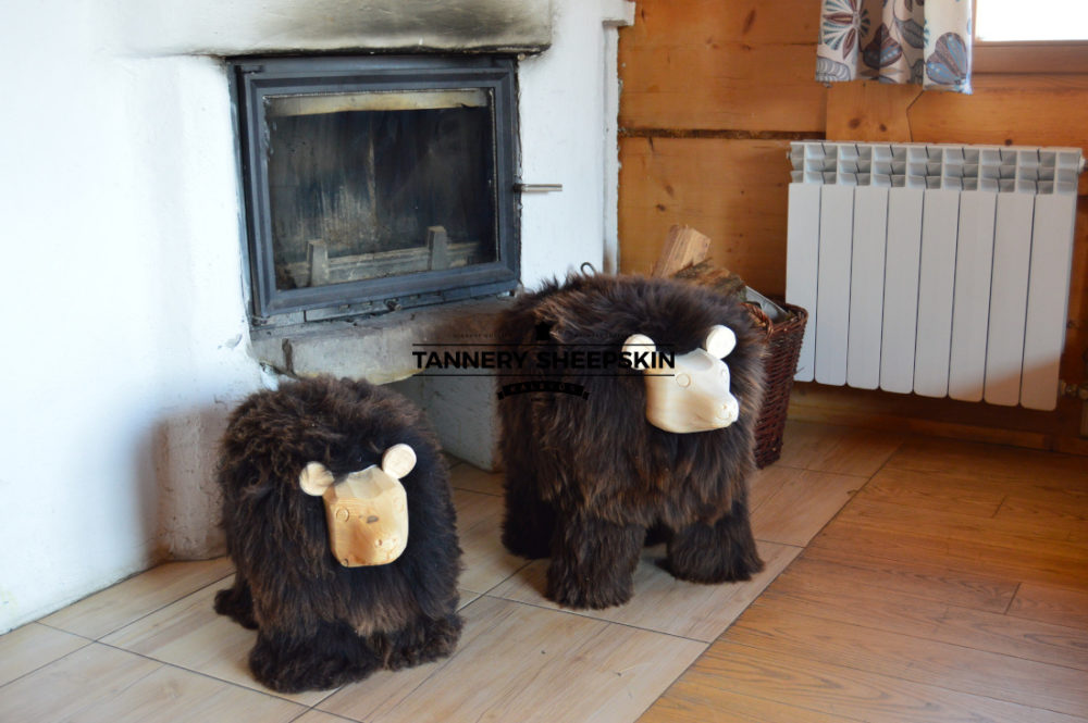 Sheepskin “Bear” Decorations Producent owczych skór dekoracyjnych | Tannery Sheepskin | KalSkór 2