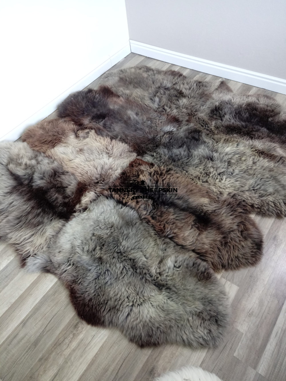 Eight stitched leathers in natural gray color Stitched sheepskins Producent owczych skór dekoracyjnych | Tannery Sheepskin | KalSkór 4
