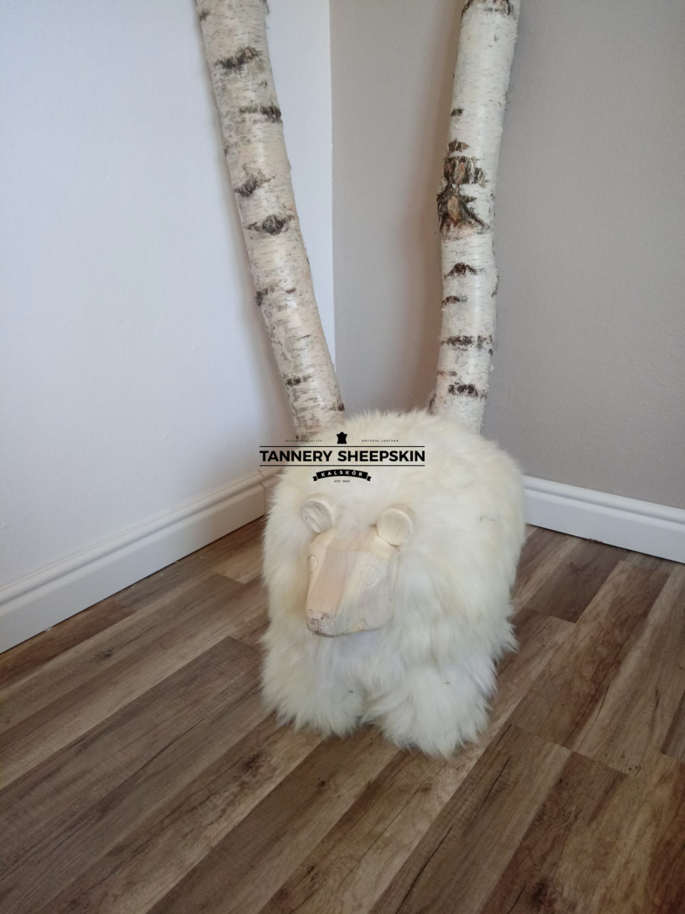 “Little Bear” covered with sheepskin Decorations Producent owczych skór dekoracyjnych | Tannery Sheepskin | KalSkór 6