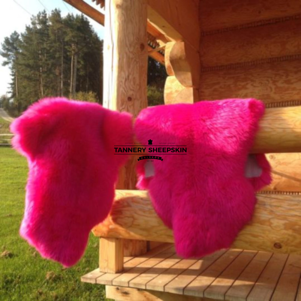 Dyed Sheepskins Fuchsia Dark Pink dyed sheepskins Producent owczych skór dekoracyjnych | Tannery Sheepskin | KalSkór 5