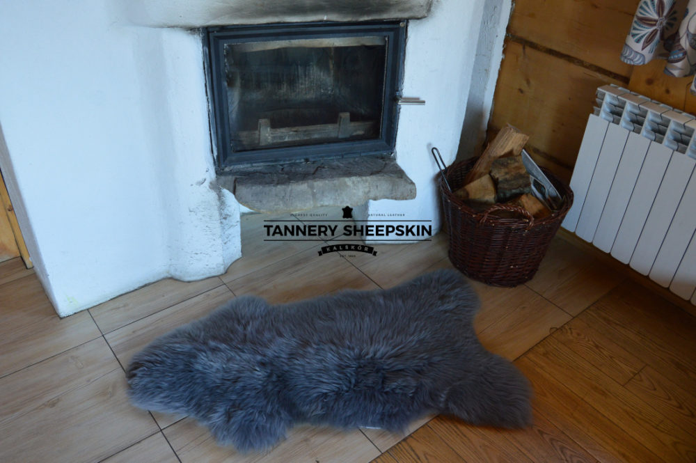 Dyed Gray Sheepskins dyed sheepskins Producent owczych skór dekoracyjnych | Tannery Sheepskin | KalSkór 3