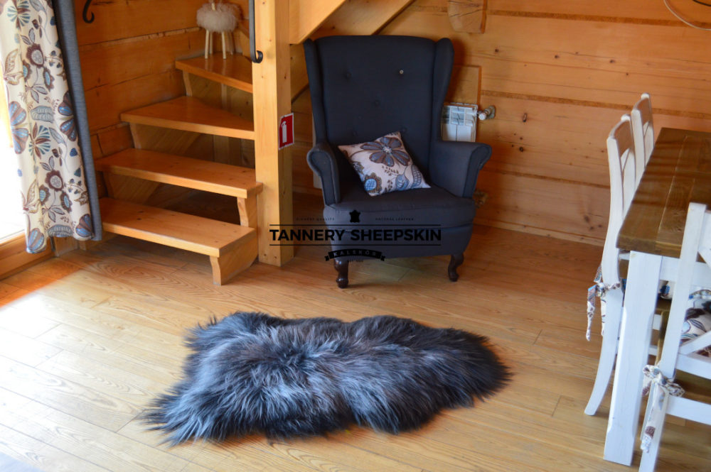 Sheep Leather “Island” Graphite island dyed Producent owczych skór dekoracyjnych | Tannery Sheepskin | KalSkór 2