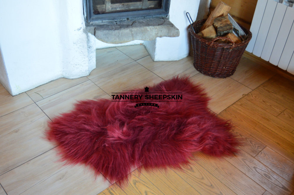 Sheepskin “Island” Claret island dyed Producent owczych skór dekoracyjnych | Tannery Sheepskin | KalSkór 4