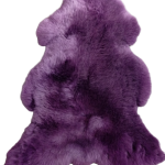 Peaux de mouton teintes en violet