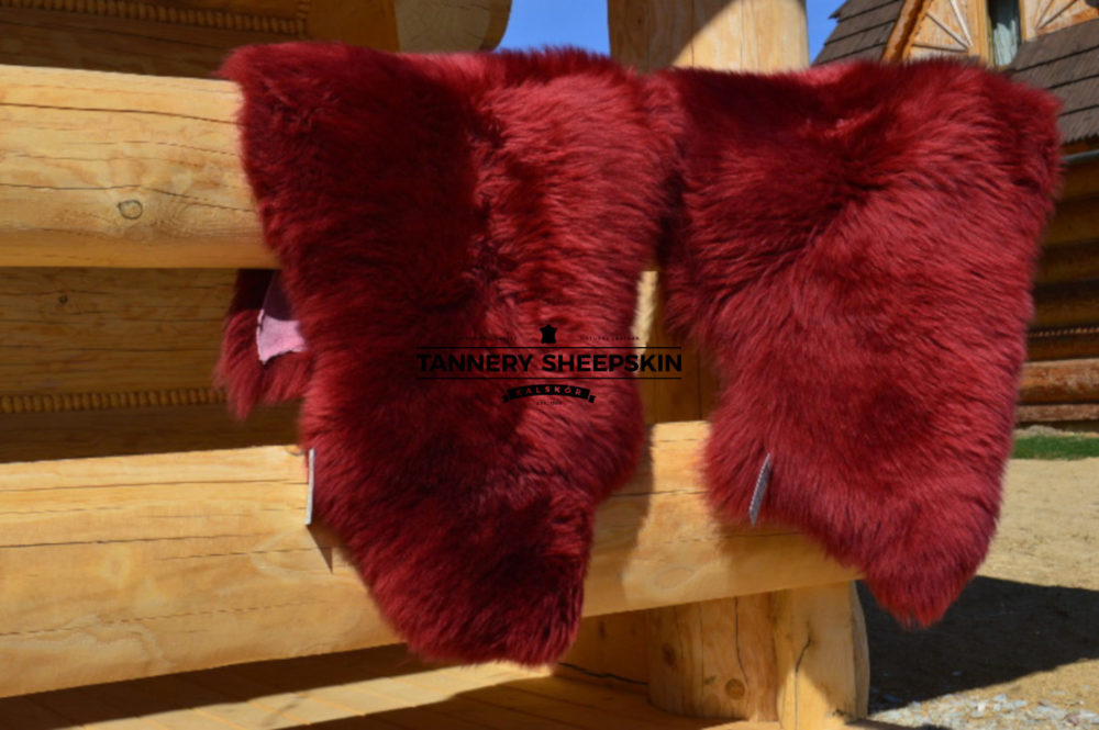 Claret dyed sheepskins dyed sheepskins Producent owczych skór dekoracyjnych | Tannery Sheepskin | KalSkór 6