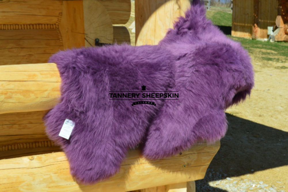 Violet dyed sheepskins dyed sheepskins Producent owczych skór dekoracyjnych | Tannery Sheepskin | KalSkór 5