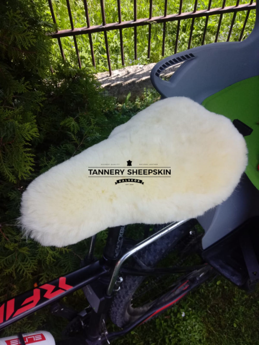 Saddle cover (Overlay) Sheepskin Health zones Producent owczych skór dekoracyjnych | Tannery Sheepskin | KalSkór 2