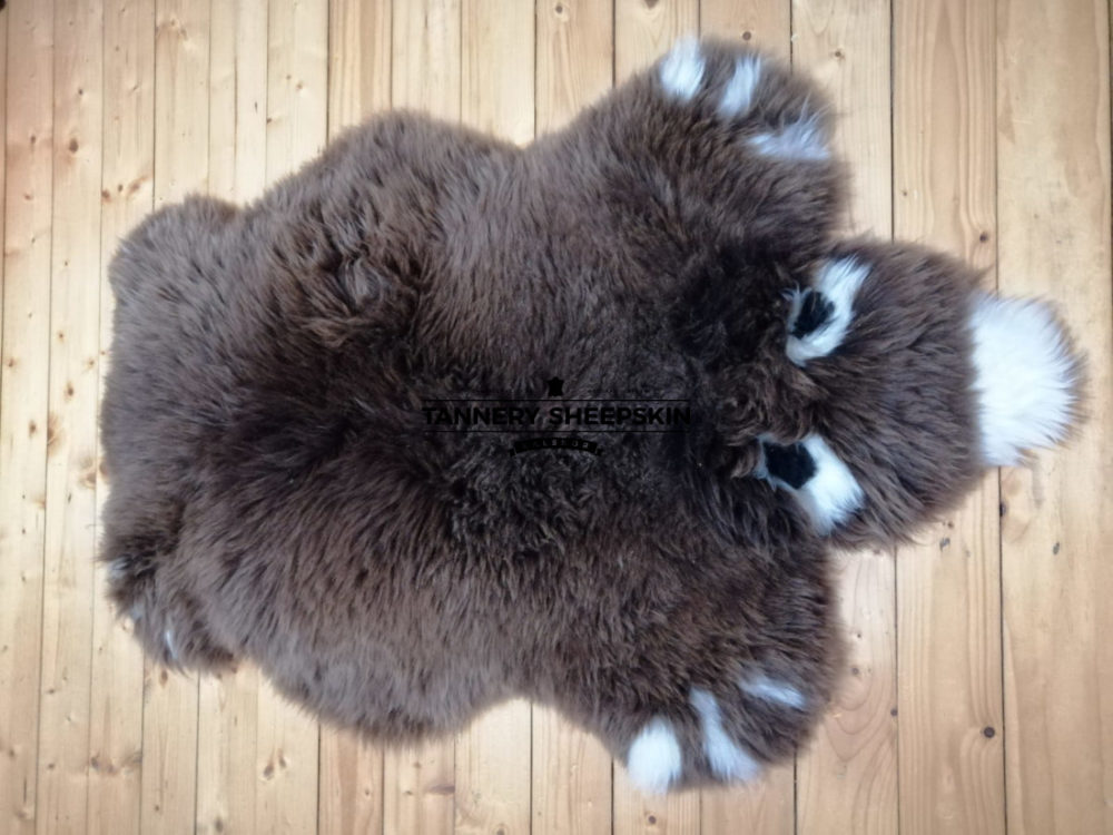 “Teddy bear” Natural sheepskin rug For Children Producent owczych skór dekoracyjnych | Tannery Sheepskin | KalSkór 5