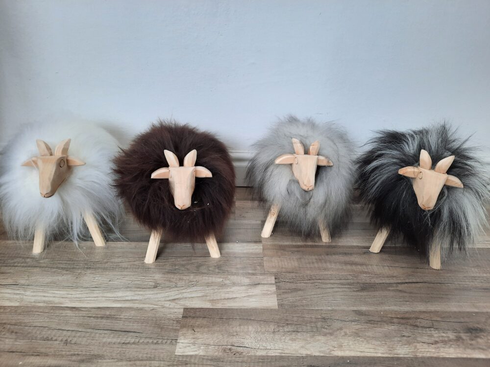 Small Sheep Decorative Decorations Producent owczych skór dekoracyjnych | Tannery Sheepskin | KalSkór 3