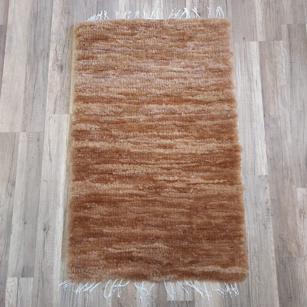 Handmade Woven Sheepskin light brown Carpets and bedspreads Producent owczych skór dekoracyjnych | Tannery Sheepskin | KalSkór 2