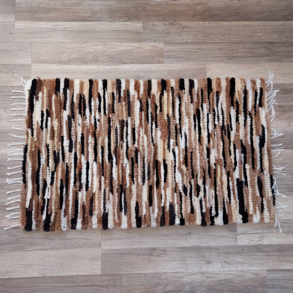 Handmade Woven Sheepskin mix color Carpets and bedspreads Producent owczych skór dekoracyjnych | Tannery Sheepskin | KalSkór 3
