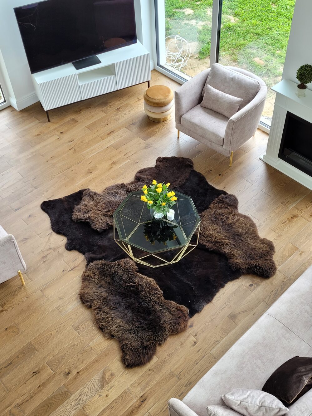 Designer Modern Natural Sheepskin Rug Carpets and bedspreads Producent owczych skór dekoracyjnych | Tannery Sheepskin | KalSkór 17