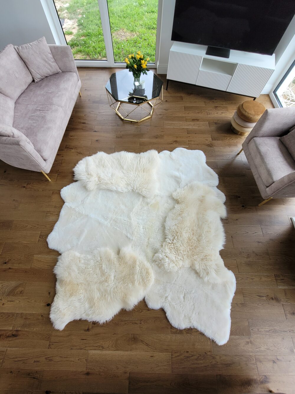 Designer Modern Natural Sheepskin Rug Carpets and bedspreads Producent owczych skór dekoracyjnych | Tannery Sheepskin | KalSkór 8