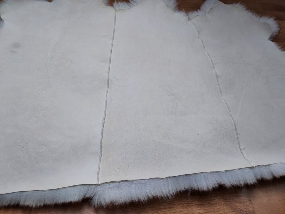 Three stitched sheepskins Stitched sheepskins Producent owczych skór dekoracyjnych | Tannery Sheepskin | KalSkór 10