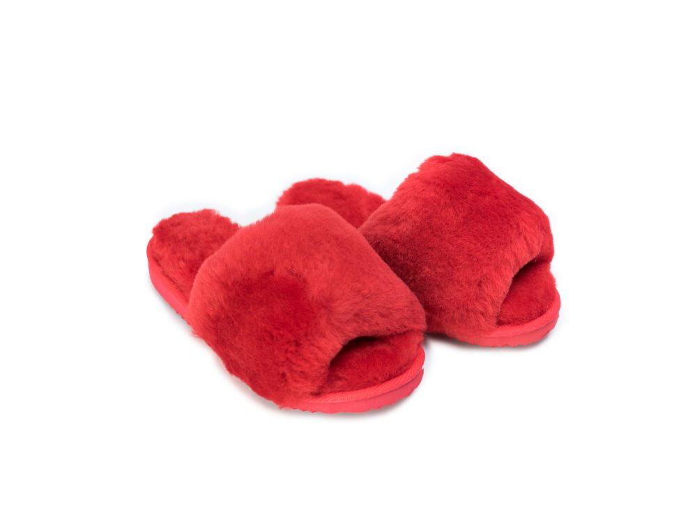 Slippers Emu Red Accessories Producent owczych skór dekoracyjnych | Tannery Sheepskin | KalSkór 2