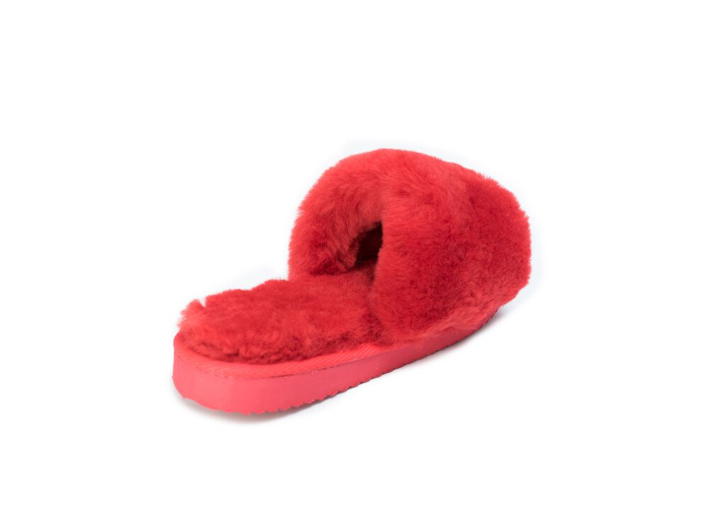 Slippers Emu Red Accessories Producent owczych skór dekoracyjnych | Tannery Sheepskin | KalSkór 4