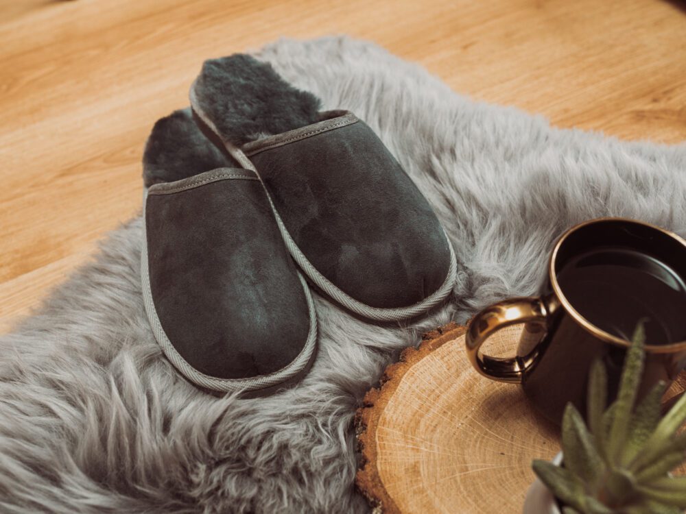 Men’s slippers Caldor Grey Accessories Producent owczych skór dekoracyjnych | Tannery Sheepskin | KalSkór 6