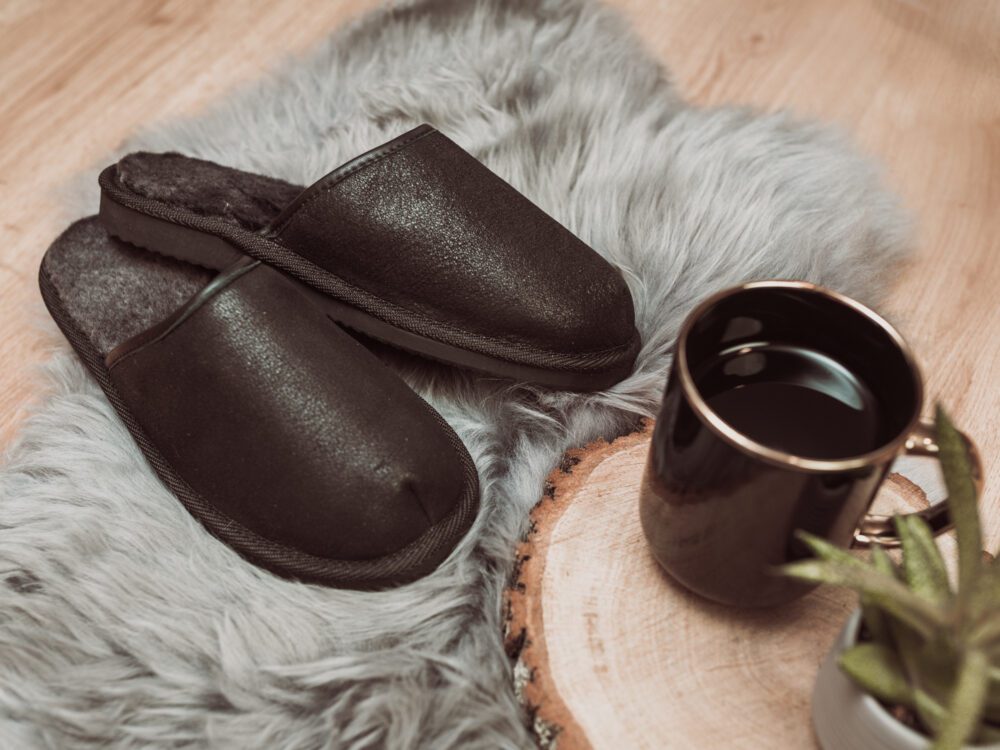 Men’s slippers Caldor Black Accessories Producent owczych skór dekoracyjnych | Tannery Sheepskin | KalSkór 6