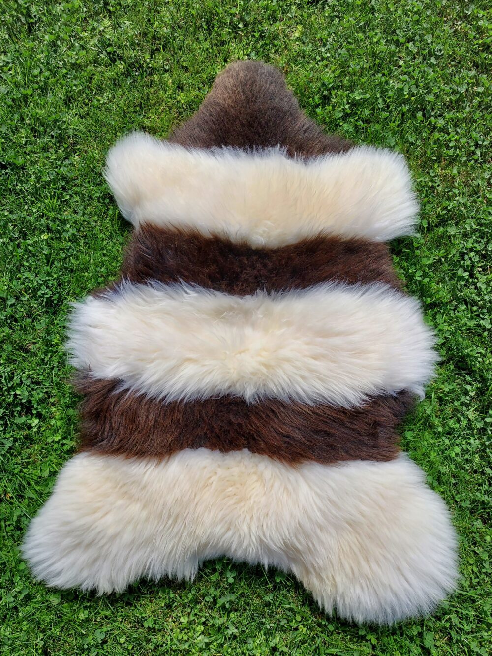 Sheepskin Natural Zebra Stitched sheepskins Producent owczych skór dekoracyjnych | Tannery Sheepskin | KalSkór 4