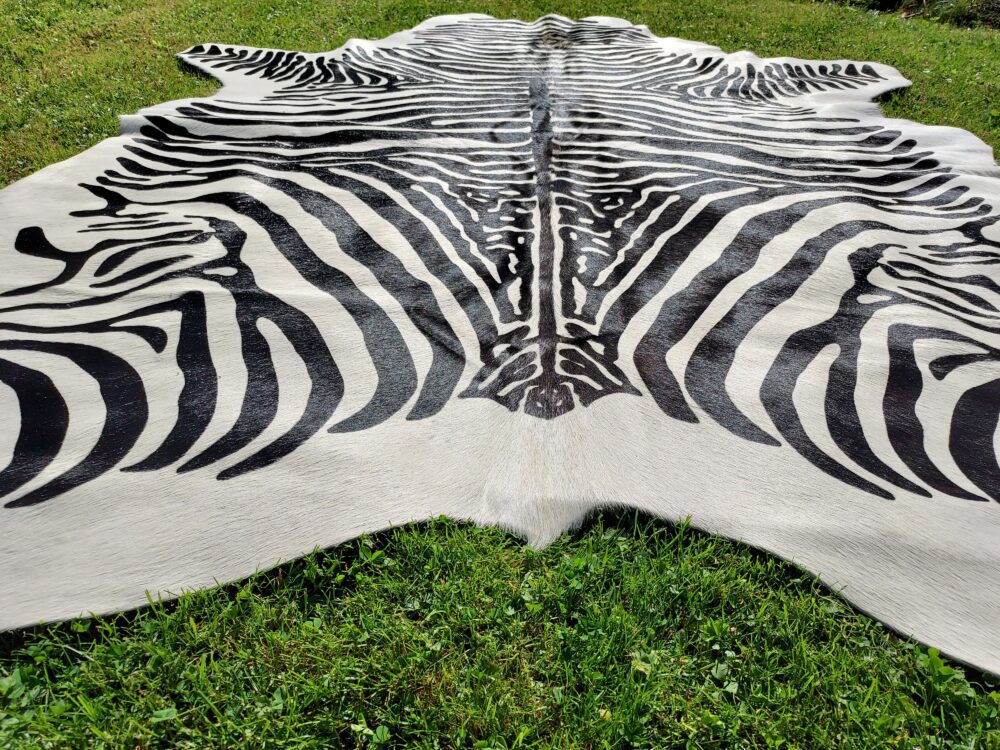 Zebra Leather Natural Zebra Leather Cattle Leather Zebra Pattern Decorative skins Producent owczych skór dekoracyjnych | Tannery Sheepskin | KalSkór 6