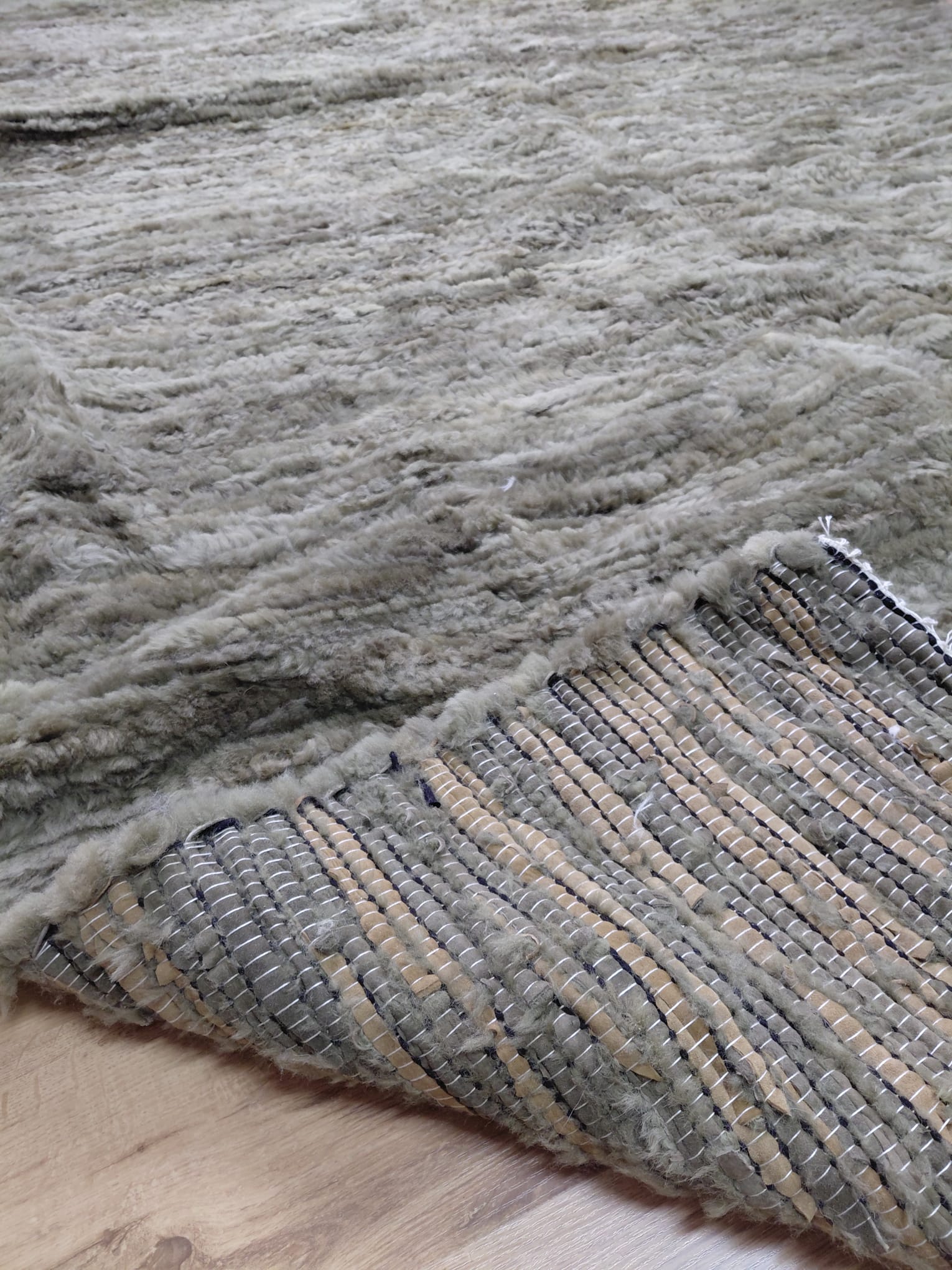 Dywan Tkany ze Skóry Owczej 300×200 Narzuta Dywany i narzuty Producent owczych skór dekoracyjnych | Tannery Sheepskin | KalSkór 3 Dywan Tkany ze Skóry Owczej 300×200 Narzuta Dywany i narzuty Producent owczych skór dekoracyjnych | Tannery Sheepskin | KalSkór 3