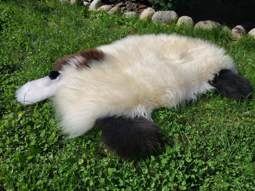 Lamb Natural Sheepskin Rug Accessories Producent owczych skór dekoracyjnych | Tannery Sheepskin | KalSkór 8