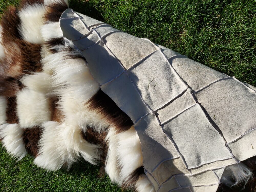 Sheepskin XXXL Giant 170 cm Natural Stitched RIVER Stitched sheepskins Producent owczych skór dekoracyjnych | Tannery Sheepskin | KalSkór 6